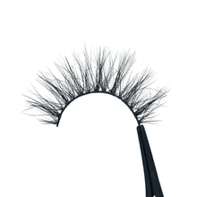 Load image into Gallery viewer, MUA